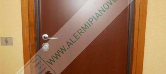 2 Schlafzimmer Wohnung in Milan, Italy, Nr. 373115 5