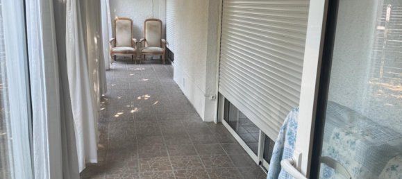 3 bedrooms House in Libourne, France No. 348621 2