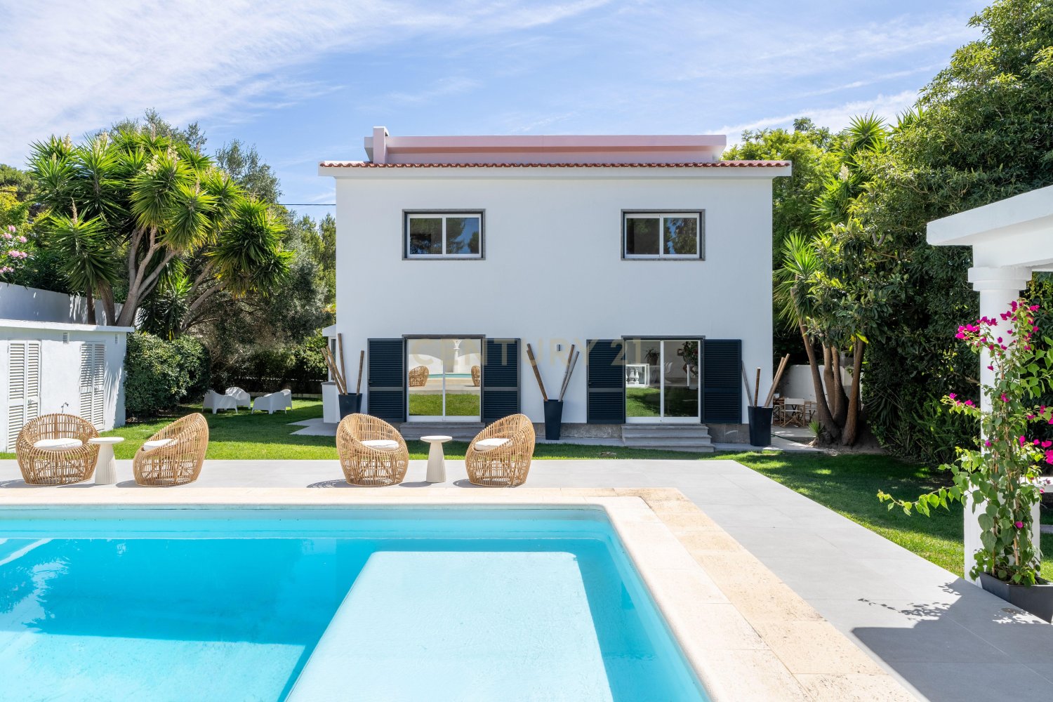 4 bedrooms Villa in Cascais, Portugal No. 132474