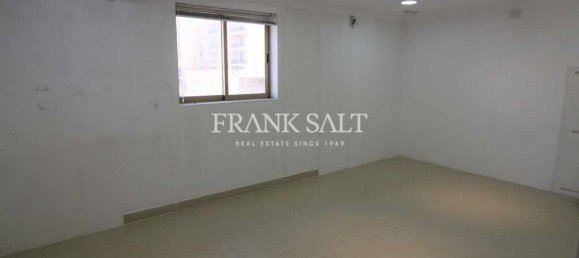 Oficina en Sliema, Malta 200 m² No. 12208 7