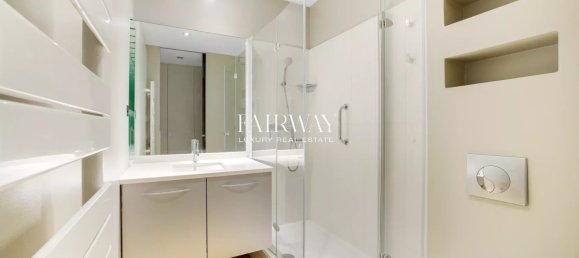 2 bedrooms Apartment in Paris, France No. 105806 9