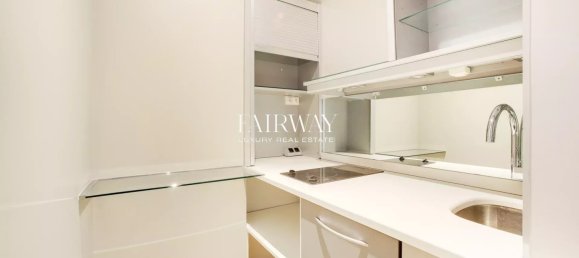 2 bedrooms Apartment in Paris, France No. 105806 8