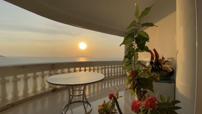 Condominio de 3 dormitorios en Pattaya, Thailand No. 64371