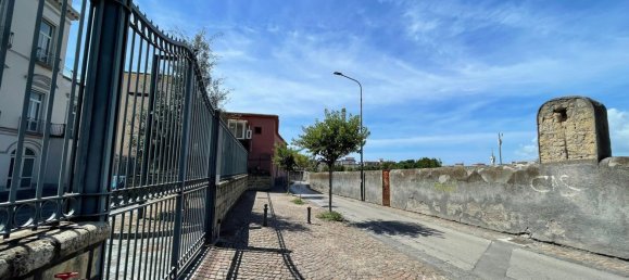 Apartamento T2 em Portici, Italy N.º 333917 16