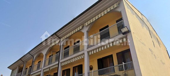 5 rooms Commercial property in Santa Giuletta, Italy No. 187866 4
