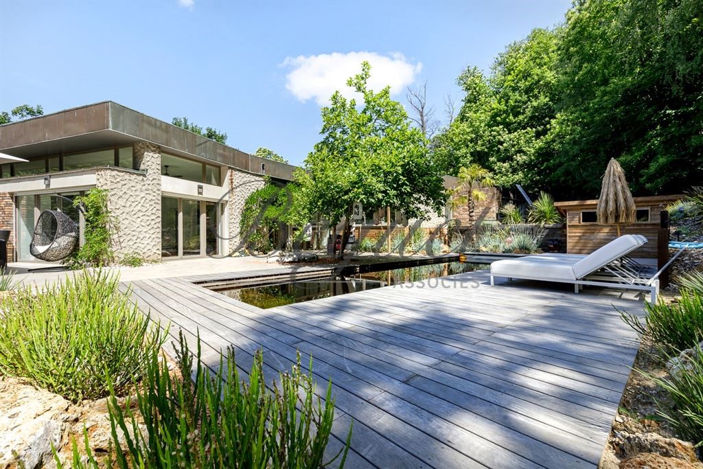 5 bedrooms Villa in Jouy-en-Josas, France No. 292060