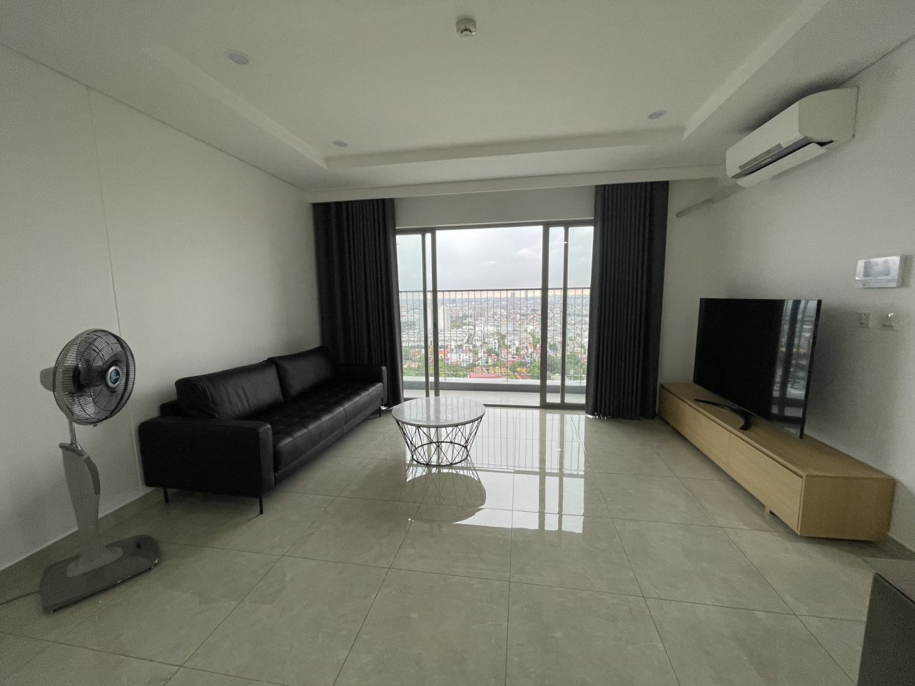 3 bedrooms Condominium for rent in Hai Phong, Vietnam № 19538