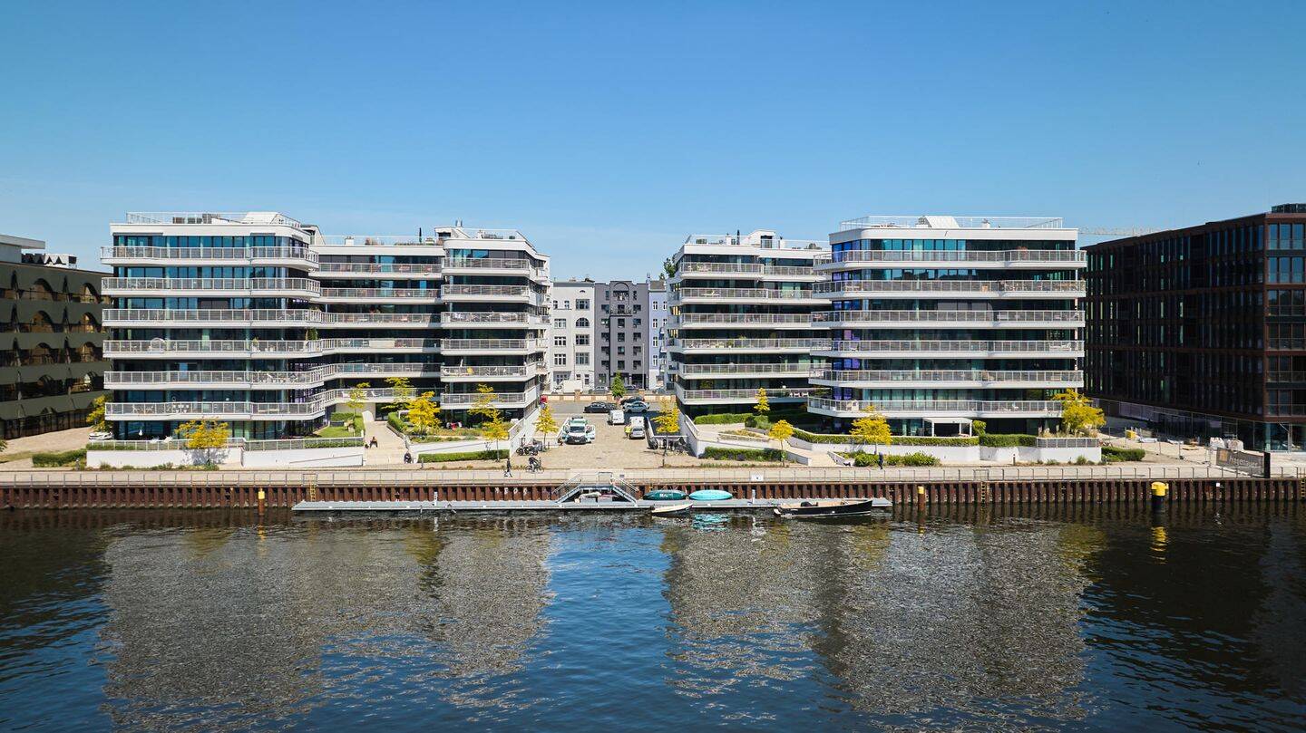 2 bedrooms Apartment in Mitte, Germany No. 241744