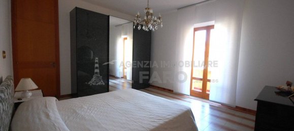 3 bedrooms Apartment in La Maddalena, Italy No. 350159 5