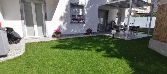 3 rooms Apartment in Carrara, Italy No. 79019 18
