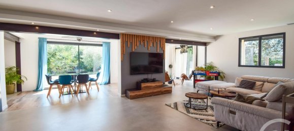 4 bedrooms Castles in Morance, France No. 358580 3