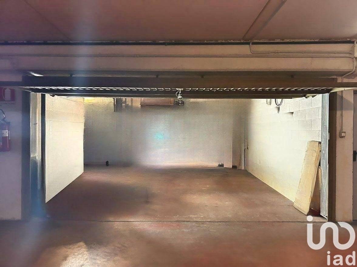 30m² Garage in Verona, Italy No. 380614