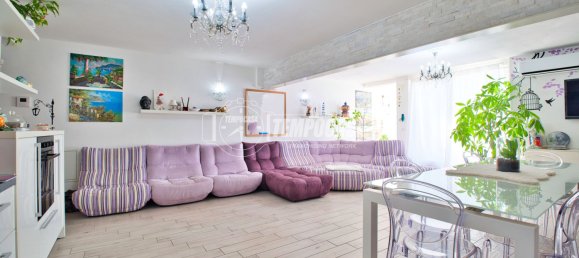 Ático de 3 habitaciónes en Vercelli, Italy No. 291116 34