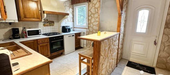 4 bedrooms House in Boissise-le-Roi, France No. 291334 3