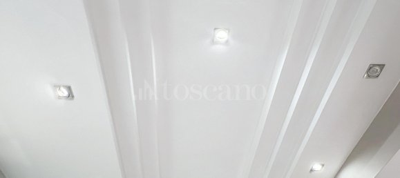 Propiedad comercial en Sassari, Italy 80 m² No. 73185 11