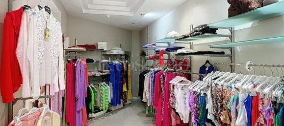 Propiedad comercial en Sassari, Italy 80 m² No. 73185 4