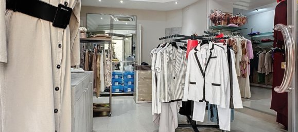 Propiedad comercial en Sassari, Italy 80 m² No. 73185 2