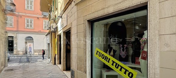Propiedad comercial en Sassari, Italy 80 m² No. 73185 9