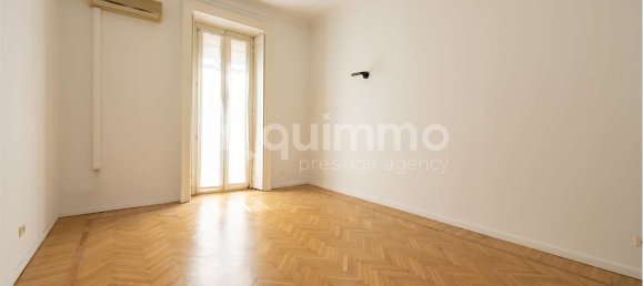 3 bedrooms Apartment in Milan, Italy No. 345785 17