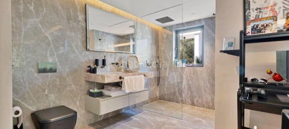 5 غرف نوم فيلا في El Paraiso, Spain رقم 57403 26