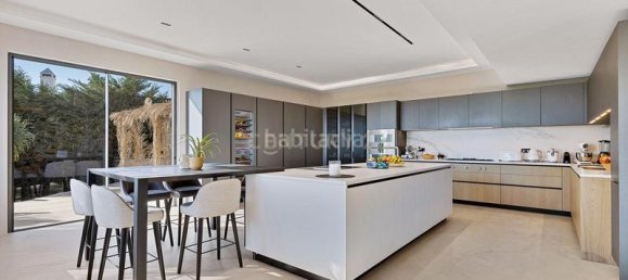 5 غرف نوم فيلا في El Paraiso, Spain رقم 57403 9