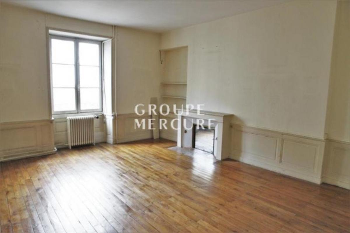 3 bedrooms Apartment in Poitiers, France No. 37734