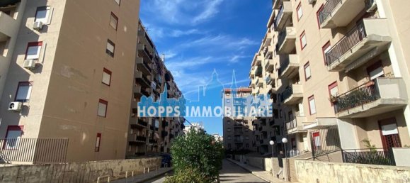 4 rooms Apartment in Palermo, Italy No. 194224 3