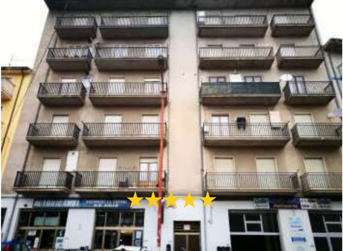 7 rooms Apartment in San Giovanni in Fiore, Italy No. 180274