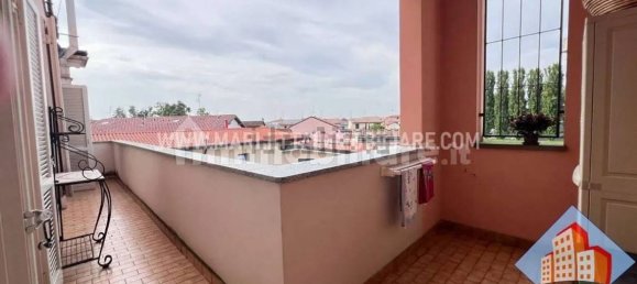 4 rooms Apartment in Spino d'Adda, Italy No. 251724 6