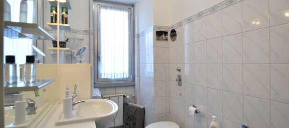 2 bedrooms Apartment in Milan, Italy No. 330402 32