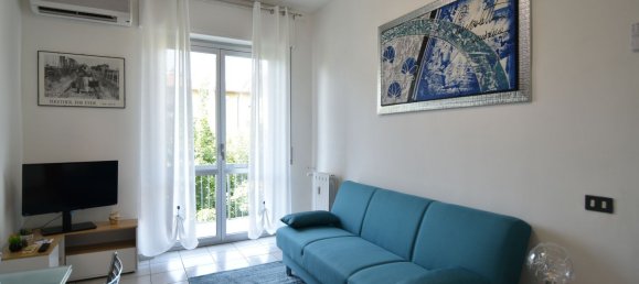 2 bedrooms Apartment in Milan, Italy No. 330402 6