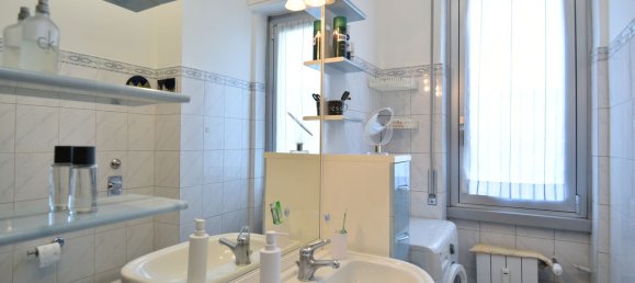 2 bedrooms Apartment in Milan, Italy No. 330402 34
