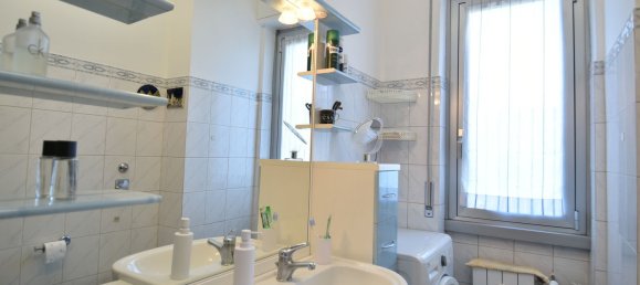 2 bedrooms Apartment in Milan, Italy No. 330402 36