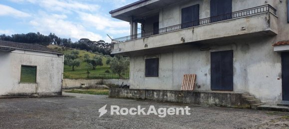 5 rooms Building in Rende, Italy No. 274607 17