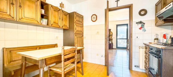 5-salle Appartement à Borgosesia, Italy No. 230559 19