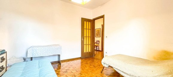5-salle Appartement à Borgosesia, Italy No. 230559 3