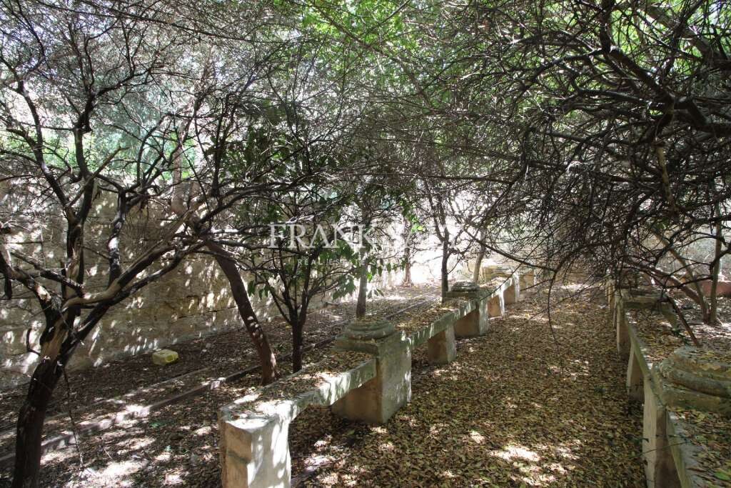 Moradia em banda T3 em Birkirkara, Malta N.º 2134