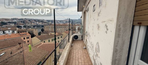 2 bedrooms Apartment in Ancona, Italy No. 228370 10