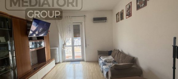 2 bedrooms Apartment in Ancona, Italy No. 228370 4