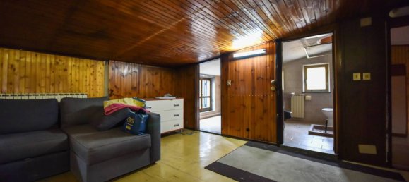 5 bedrooms Villa in Settimo Torinese, Italy No. 43584 50