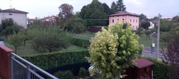 4 rooms Apartment in Traversetolo, Italy No. 41969 2