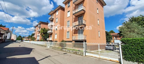 2 bedrooms Apartment in Marcallo con Casone, Italy No. 363557 2