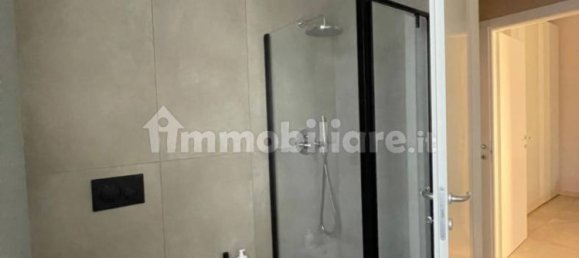 2 bedrooms Apartment in Mirandola, Italy No. 16249 2