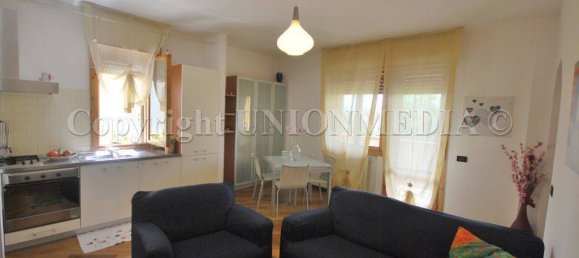 2 bedrooms Apartment in Sarzana, Italy No. 275487 3