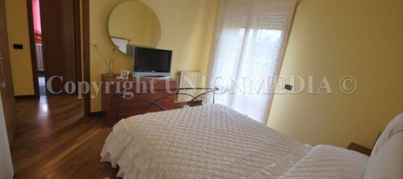 2 bedrooms Apartment in Sarzana, Italy No. 275487 8
