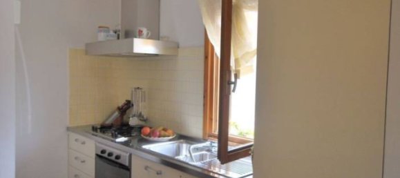 2 bedrooms Apartment in Sarzana, Italy No. 275487 4