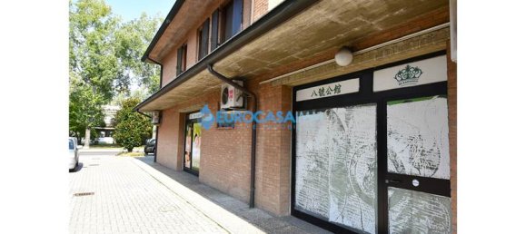 Коммерческая недвижимость с 1 комнатой в Карпи, Италия № 60005 10