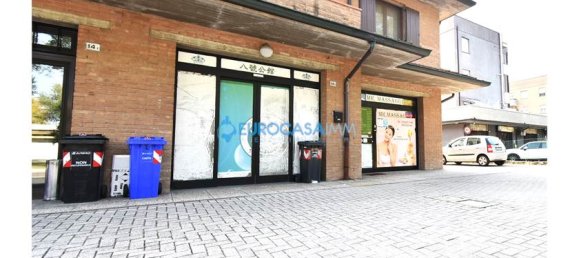 Коммерческая недвижимость с 1 комнатой в Карпи, Италия № 60005 9