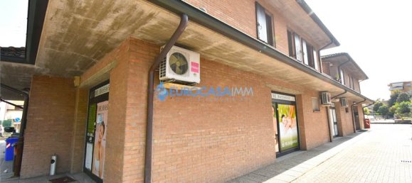 Коммерческая недвижимость с 1 комнатой в Карпи, Италия № 60005 7