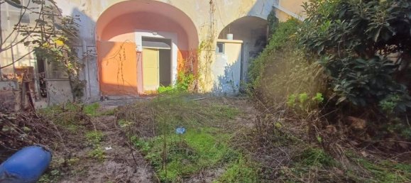 9 rooms House in Casagiove, Italy No. 32700 6